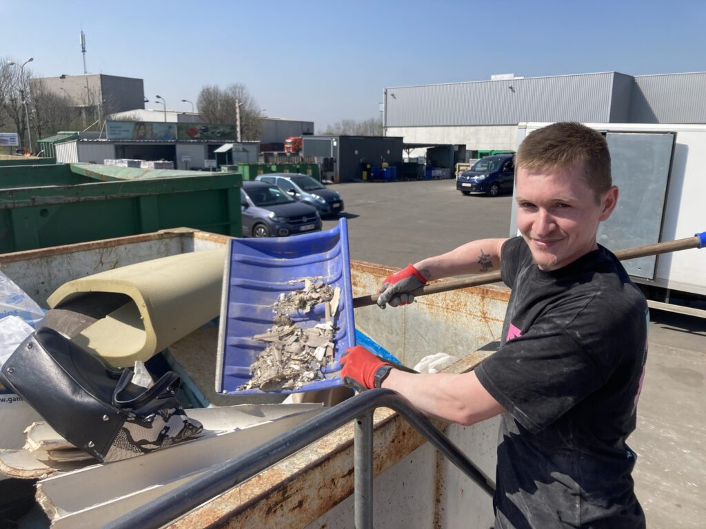 Bezoeker recyclagepark